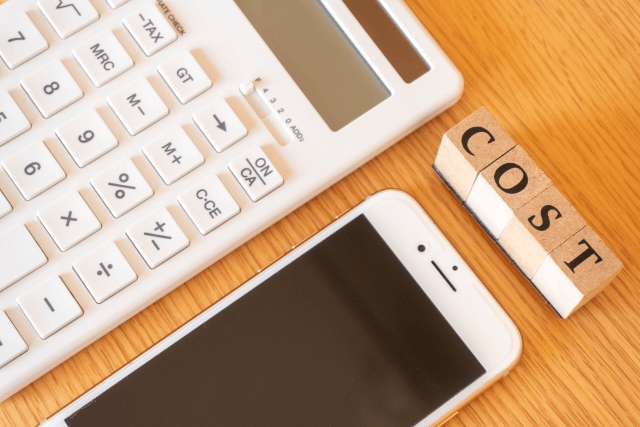 電卓と携帯電話とCOST