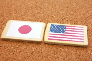 日本とアメリカの国旗