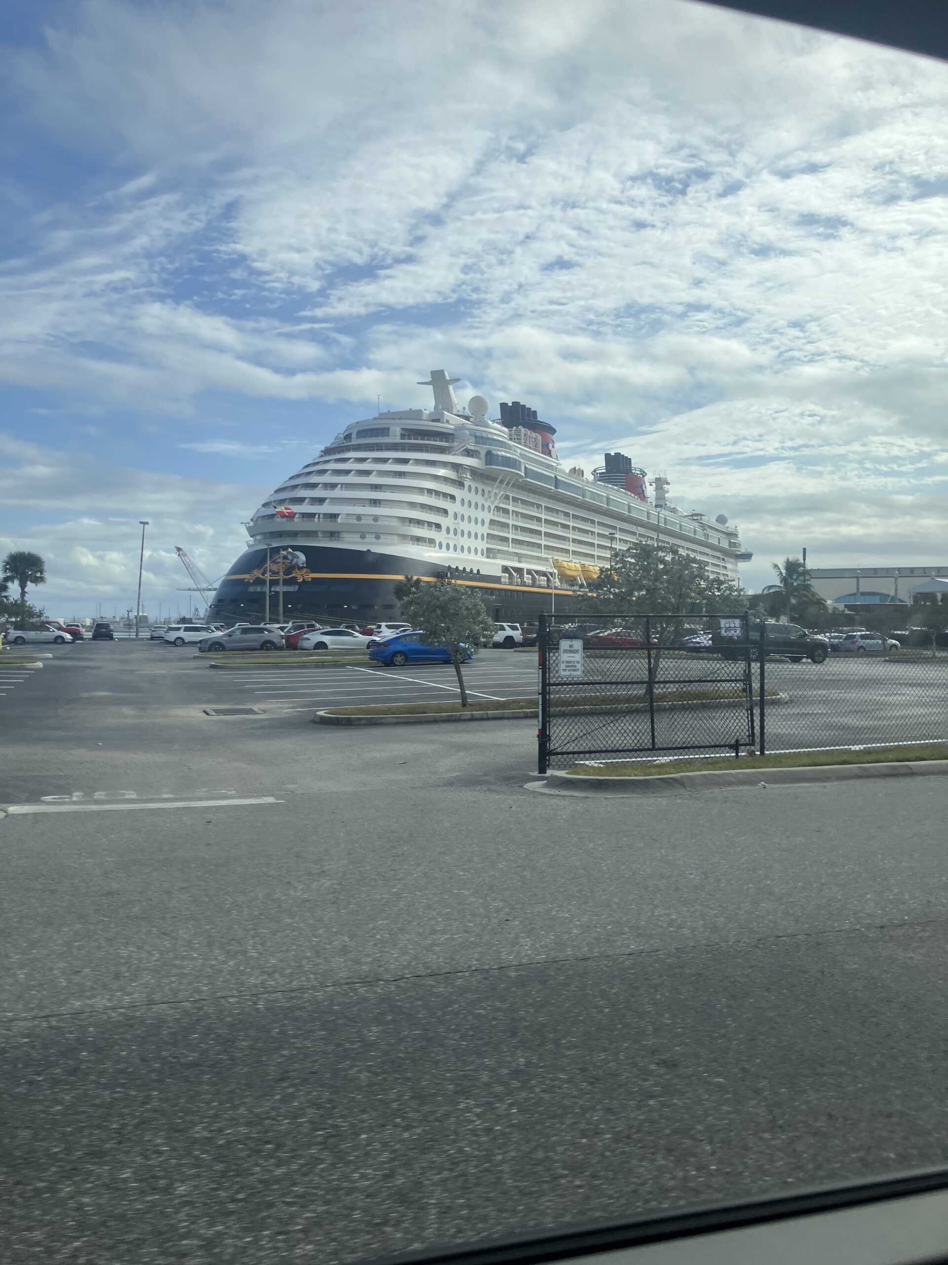 ディズニーファンタジー号