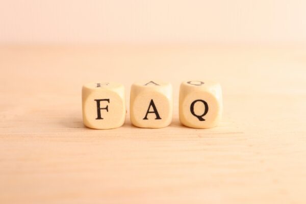 FAQと書いたブロック