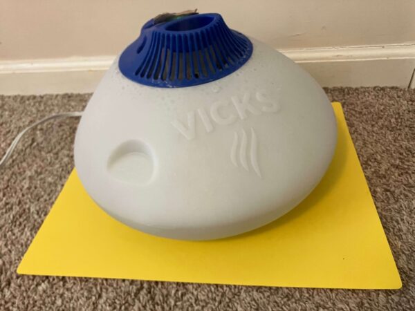Vicks Warm Steam加湿器の下敷き